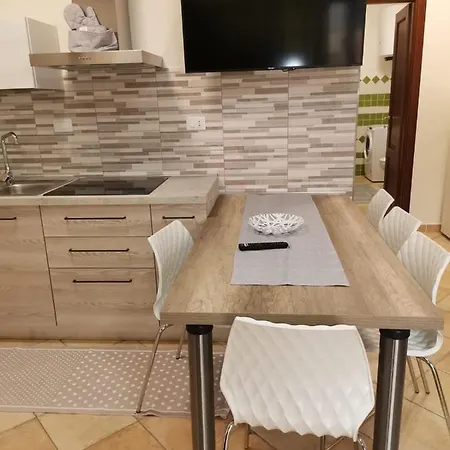 شقة La Caletta Di Dany كاستيلساردو