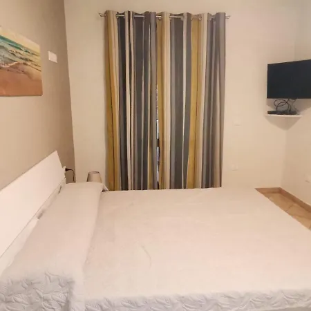 La Caletta Di Dany Apartment *